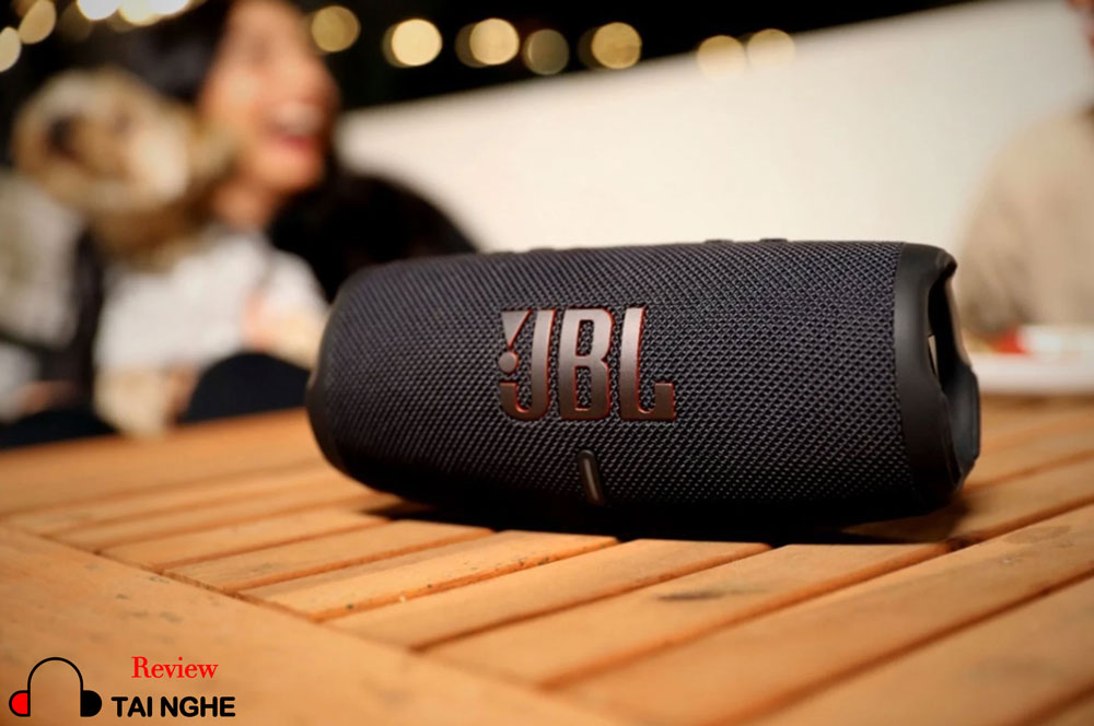 JBL Charge 6